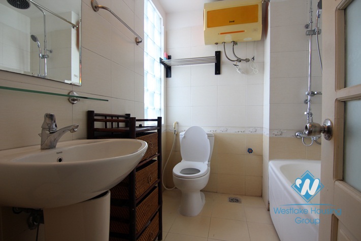 One bedroom apartment with beautiful lakeview for rent in Tay Ho, Hanoi